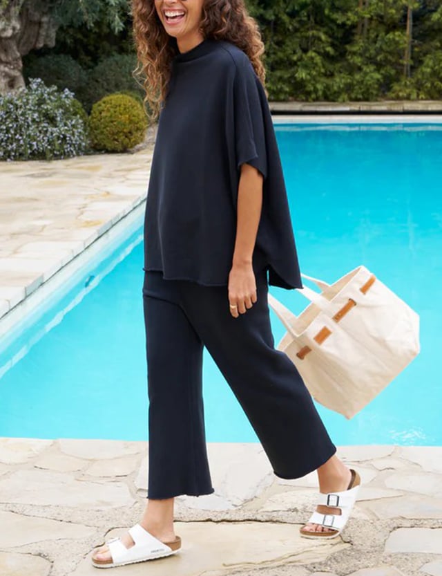 New women from the sleeves Batwing 3/4 Capelet wide leg pants ✨