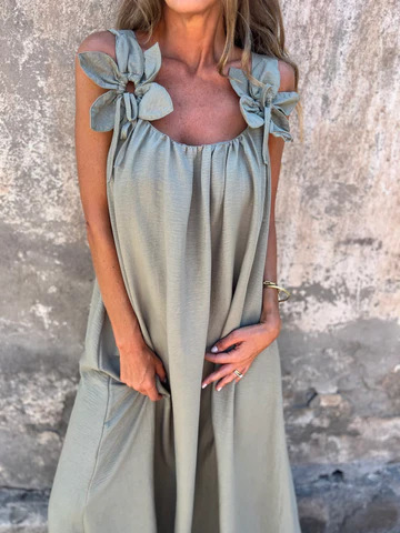 Sukienka damska w jednolitym kolorze z kwiatowym wzorem i dekoltem w kształcie litery U