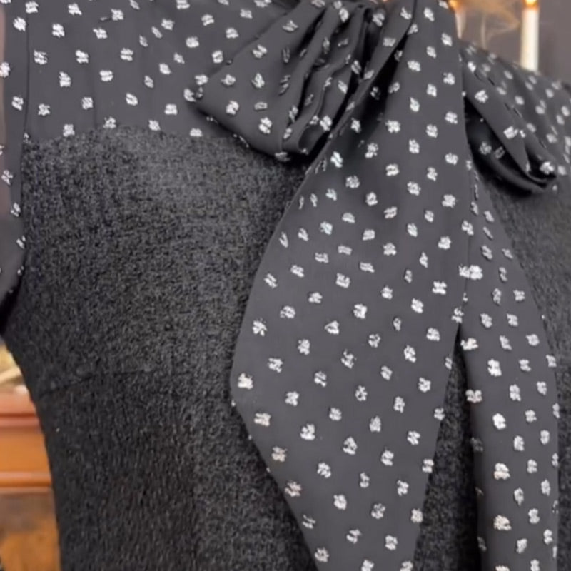 Sukienka damska z kokardą przy szyi