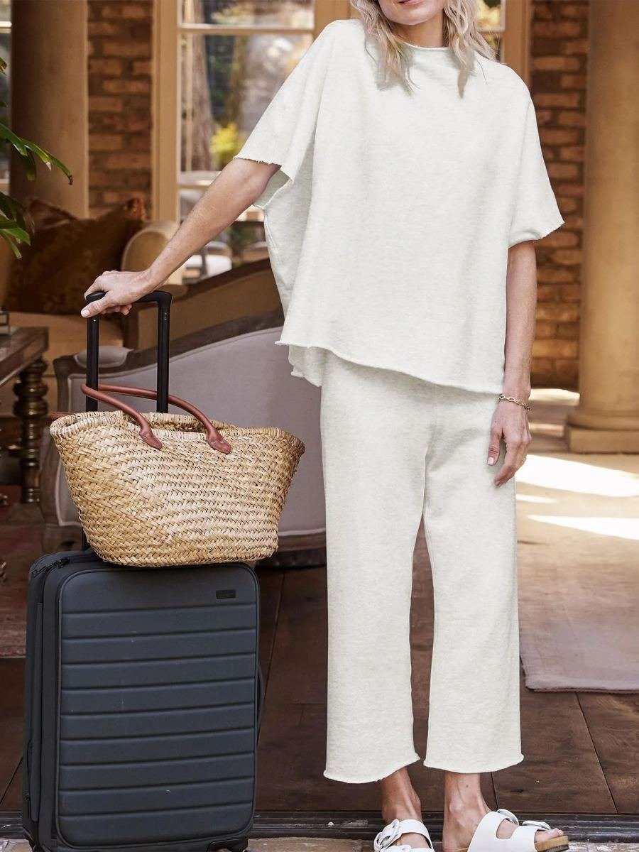 New women from the sleeves Batwing 3/4 Capelet wide leg pants ✨