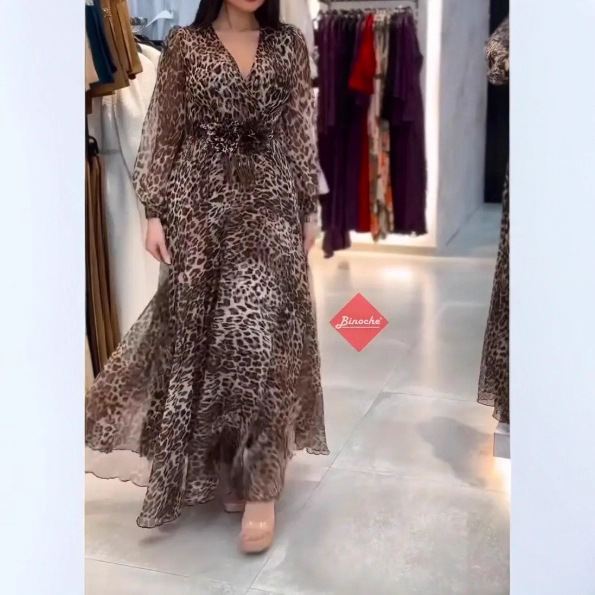 Elegant women's V-neck leopard print dress