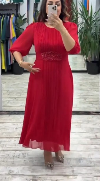 Nowa modna sukienka, klasyczny design, elegancka i prosta