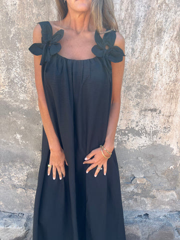 Sukienka damska w jednolitym kolorze z kwiatowym wzorem i dekoltem w kształcie litery U