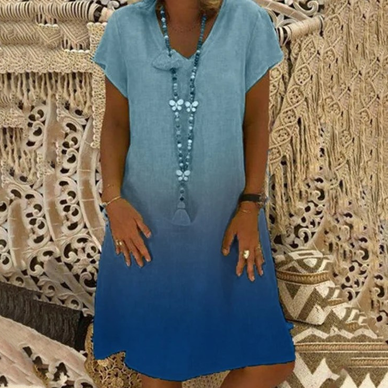 Nem formális ruha rövid ujjakkal és V-nyakkal
