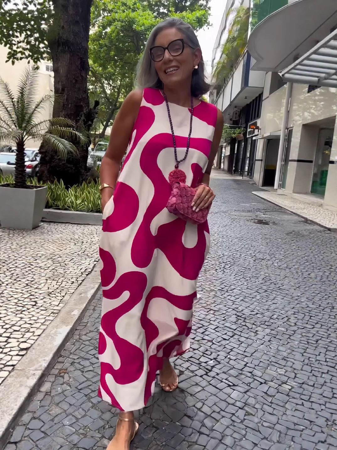 V-neck printed sleeveless dress