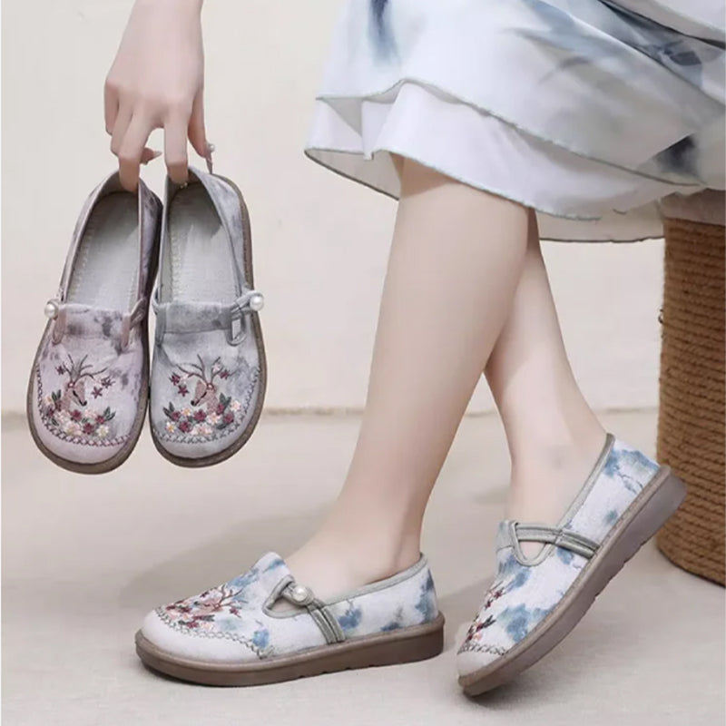 Hot Sale ⏳ Women's Flat Slip-On Embroidery Shoes